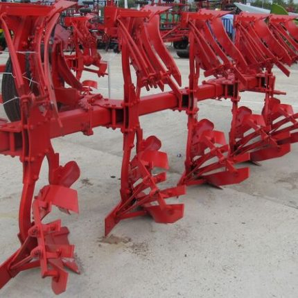 Плуг навісний обертового типу «МАЙСТЕР А5» 4+1 корпус. з передплужниками і вуглознімами полосовий відвал «OPTIKON»